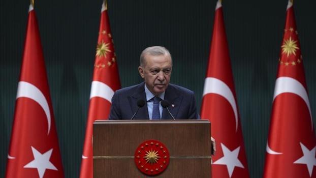Cumhurbaşkanı Erdoğan'dan Özgür Özel'e geçmiş olsun telefonu