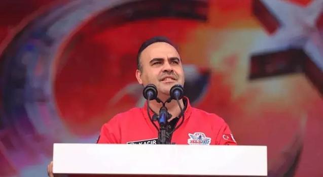Bakan Kacır: Kıbrıs Türk halkının ev sahibi olduğunu tüm dünyaya ilan ettik