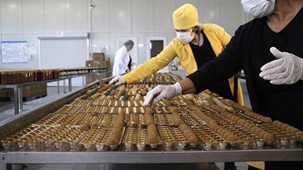 Glütensiz tatlı üretti, ABD'de 15 gün içinde tüketildi! Çanakkaleli iş kadını fabrika kurdu, dünyaya satıyor