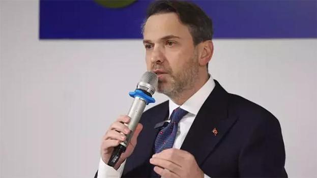 Bakan Bayraktar açıkladı: Yenilenebilir enerjide yeni bir 'rekor kurulu gücü' devreye alacağız