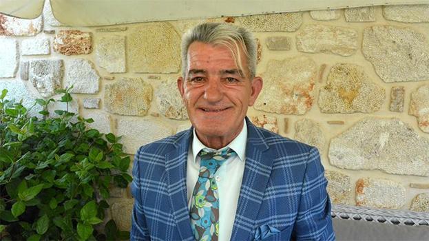 Hiç eğitim almadı kendi kendine 11 dil öğrendi!