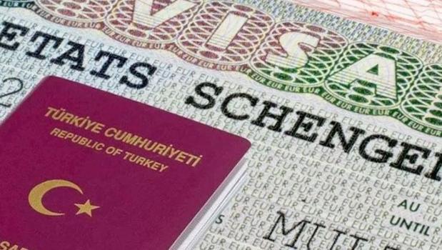 AB Türkiye Delegasyonu Başkanı: Çin’den sonra en yüksek sayıda Schengen vizesini Türk vatandaşları alıyor