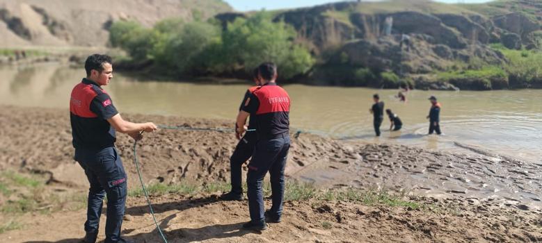 Siirt'te kaybolan 14 yaşındaki Mustafa'yı arama çalışmaları sürüyor