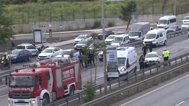 Tuzla'da kontrolden çıkan otomobil takla attı :1 ölü