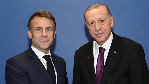 Cumhurbaşkanı Erdoğan, Macron ile telefonda görüştü