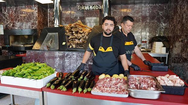 Adana ve Sivas'a meydan okudular: Kebabın gerçek adresi Tokat'tır, yemeden kebap yedim demeyin