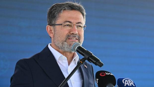 Tarım ve Orman Bakanı Yumaklı: Üreticilerimizi koruyan bir politika izlemeye gayret ediyoruz