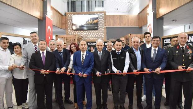 Süleyman Demirel hatıra fotoğraf müzesi Eğirdir'de açıldı