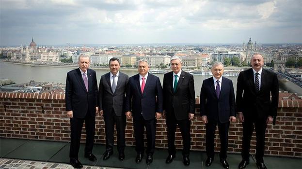 Cumhurbaşkanı Erdoğan, TDT liderleriyle hatıra fotoğrafı çektirdi