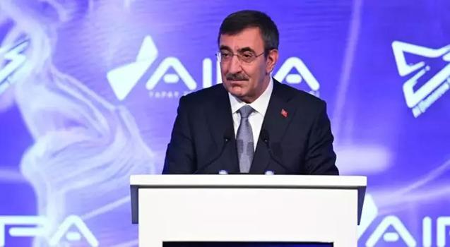 Cumhurbaşkanı Yardımcısı Cevdet Yılmaz'dan yapay zeka yorumu: Küreselde oyun kuran öncü bir ülke olmayı hedefliyoruz