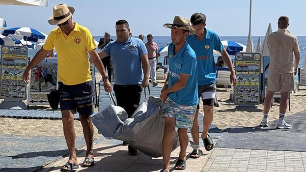 Antalya'da Alman turist güneşlenirken hayatını kaybetti