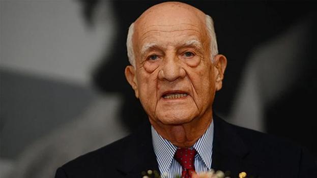 İş insanı İnan Kıraç'ın kaçırıldığı iddialarıyla ilgili soruşturma başlatıldı; 2 gözaltı! Hastaneden çıkarken görüntülenmiş