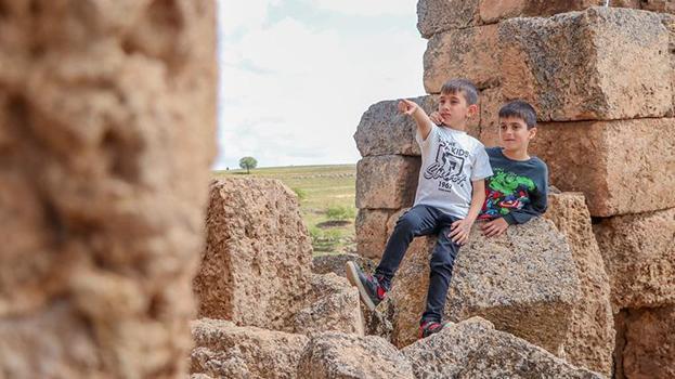 Diyarbakır'ı onlara sorun! İkinci sınıfa giden öğrenciler 'kültür elçisi' oldu