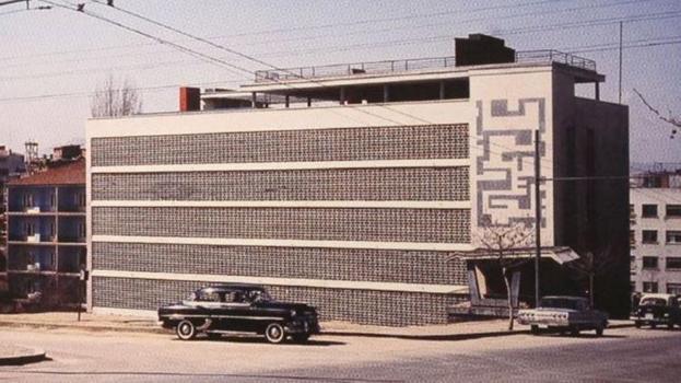 67 yıldır tek bir çivi bile çakılmadı! Celal Bayar ve Adnan Menderes'in bile hayran kaldığı apartman zamana meydan okuyor