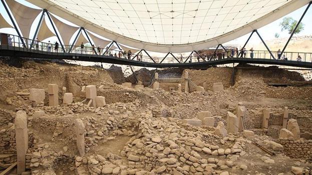 Göbeklitepe’de yaşayanların sırları ortaya çıktı: Ölmeyi bilmiyorlar, tonlarca ağırlıktaki taşı böyle taşımışlar