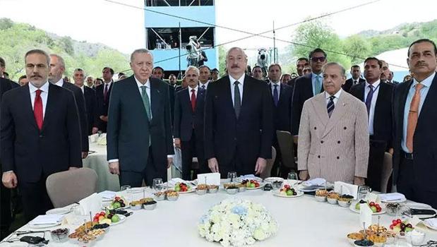 Cumhurbaşkanı Erdoğan, Azerbaycan Bağımsızlık Günü'nde düzenlenen konsere katıldı