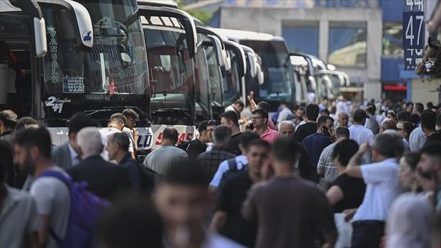 Tatile gidecekler dikkat! Biletler tükendi, ek seferleri kaçırmayın