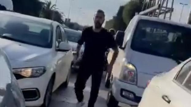 Trafikte tartıştığı kadın sürücüye saldırdı