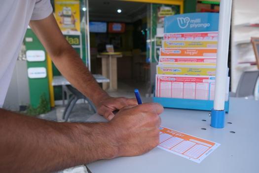Süper Loto'nun büyük ikramiyesi Antalya'ya isabet etti