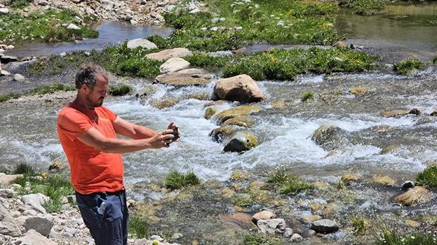 Alman turist Hakkari'de gördüğü manzaraya isyan etti! Yetkilileri göreve çağırdı