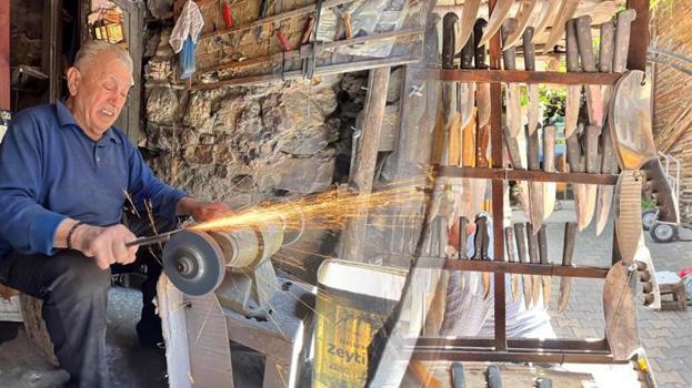 Kurban Bayramı öncesi Hartlap bıçaklarına yoğun talep: Ustalar gece gündüz çalışıyor