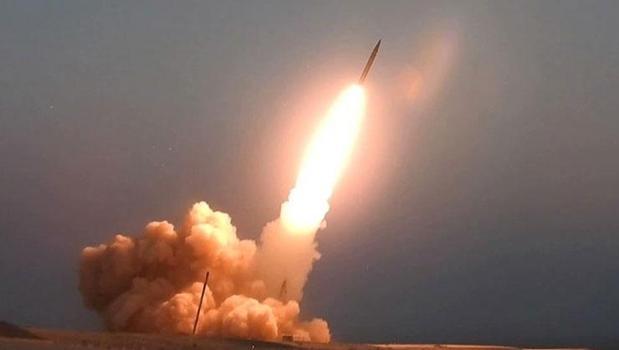 Yemen'deki Husiler İsrail'deki Ben Gurion Havalimanı'nı balistik füzeyle hedef aldı