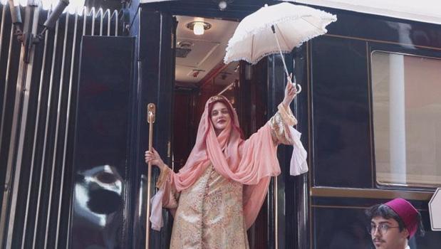 Paris’ten yola çıkan tarihi 'Orient Express' 64 yolcusuyla Sirkeci’ye geldi