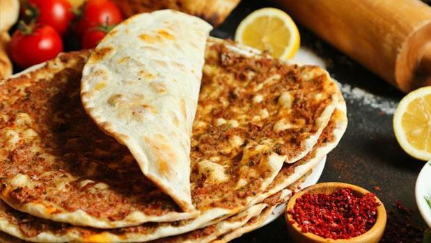 Lahmacundan çıkanlar pes dedirtti! Bakanlık bayram öncesi taklit ve tağşiş yapanların listesini güncelledi