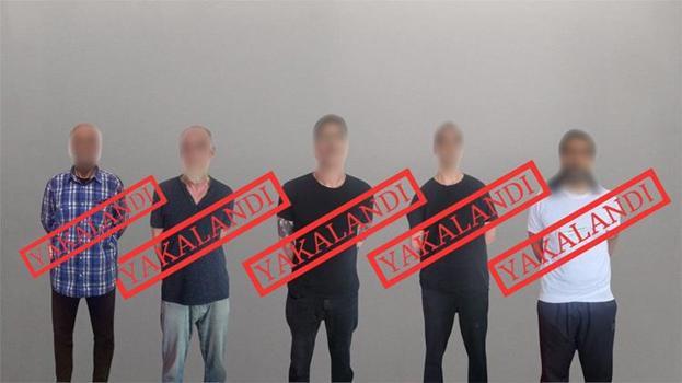Kırmızı Bültenle aranan 5 suçlu Türkiye'ye getirildi
