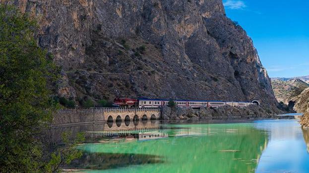 Bakan  Uraloğlu duyurdu! Turistik Karaelmas Ekspresi, yarın yola çıkıyor