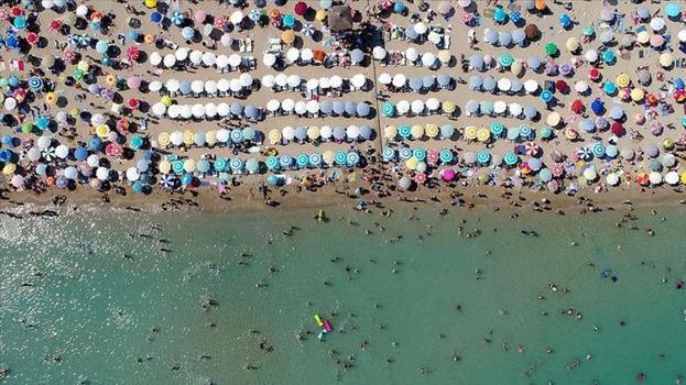 Turizmde yeni rekor kırıldı! Bakanlık resmen açıkladı