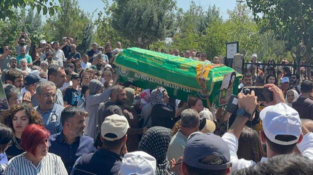 Ses sanatçısı Ayşe Şan'ın vasiyeti 29 yıl sonra yerine getirildi! Cenazesi İzmir'den Diyarbakır'a taşındı