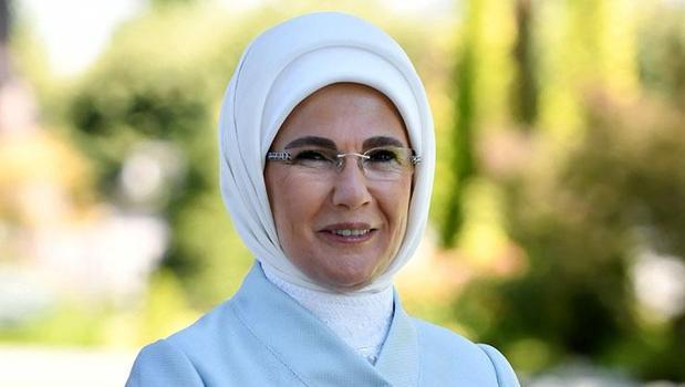 Emine Erdoğan YKS'ye girecek öğrencilere başarılar diledi