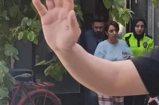 Öz kızını evin salonunda boğarak öldürdü! Manisa'da cinayetin sebebi ortaya çıktı: 2 kızının da haberi yok