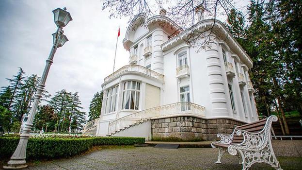 Karadeniz'in incisi Trabzon'da turizm atağı! Tarihi Köşk ziyaretçi rekoru kırdı