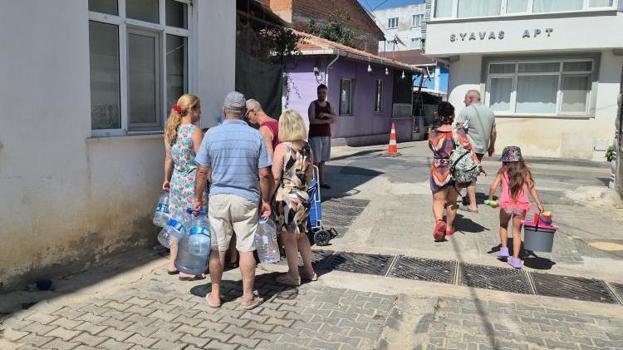 Tekirdağ'da tatil beldesinde isyan ettiler: Tuvalete bile gidemiyoruz!