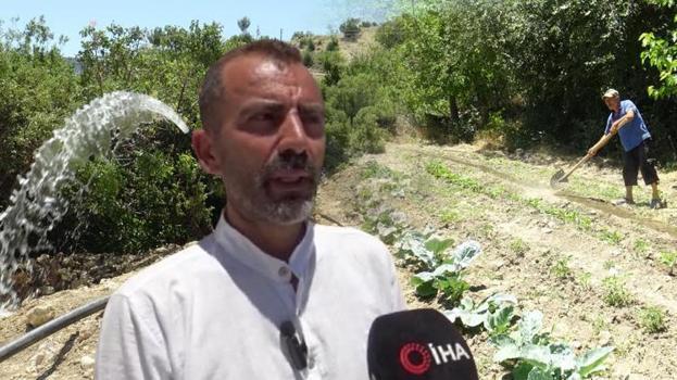 Emekli olduktan sonra yerleşti, bakır çubuklarla köyünün kaderini değiştirdi!