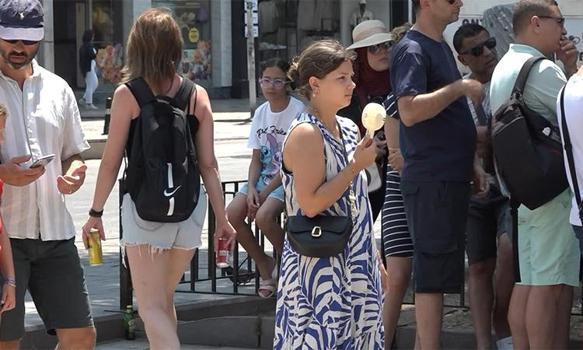 Antalyalılar bile böylesini yaşamadı! Deniz görünmüyor, Beydağları bulutların altında...