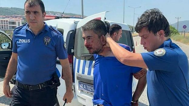 Muğla'da 4 polis aracına çarparak kaçmaya çalışan şahıs yakalandı; 'Hatırlamıyorum'