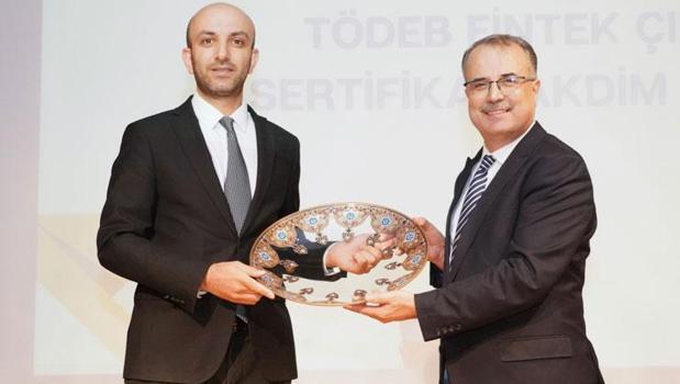 Fintek sektörüne taze güç: TÖDEB Fintek Çırağı Programı yeni mezunlarını verdi