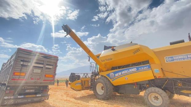 Bitlis Türkiye'nin kaderini değiştirdi: 101 bin dekarda hasat başladı