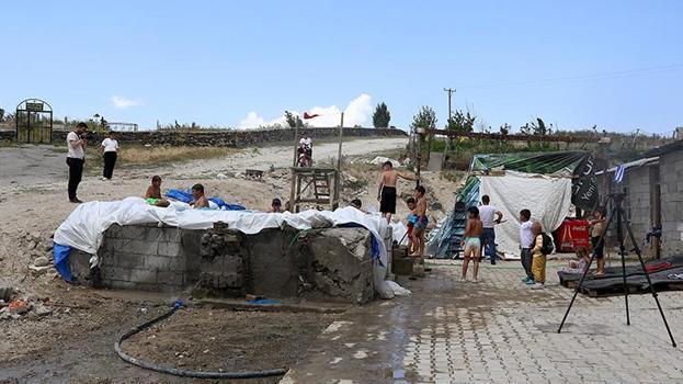 Erzurum'da çocukların hayali imkansızlıklar içerisinde gerçekleşti! Öğretmenin gördüğü manzara onu harekete geçirdi