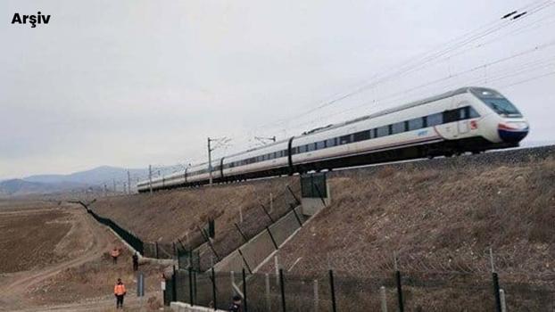 Orman yangını İstanbul - Ankara hızlı tren seferlerini vurdu