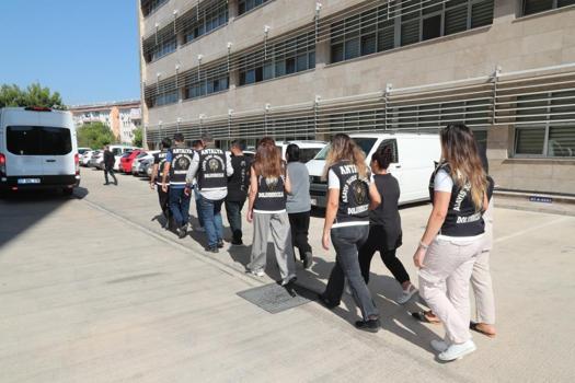 "Beyaz eşya tamircisiyiz" deyip 6 milyon liralık vurgun yaptılar
