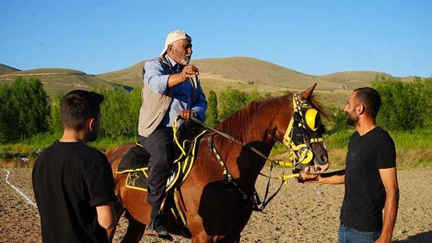 Cirit sevdası 50 yılda bitmedi! 71 yaşında üçüncü kuşaklar için çalışıyor