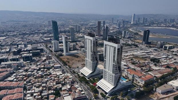 İzmir'de su kesintisine çözümü vatandaş buldu: Depo ve kovalarla tedbir aldılar