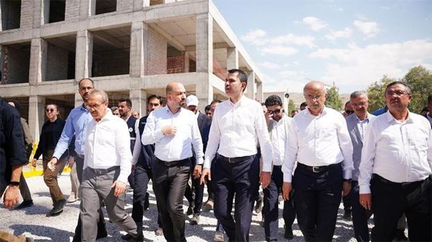 Bakan Kurum’dan Bakırcılar Çarşısı’nda ‘24 saat mesai’ paylaşımı