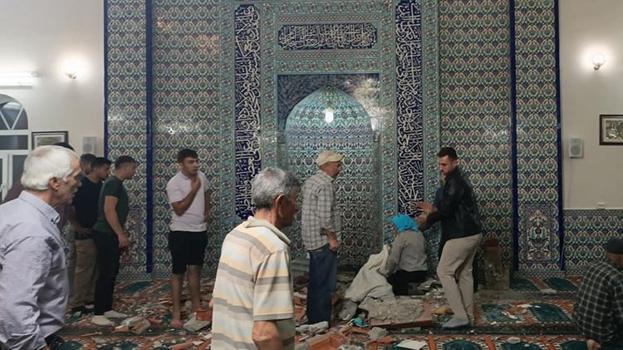 Manisa'da cami içerisinde korku dolu dakikalar! 1 kişi hayatını kaybetti
