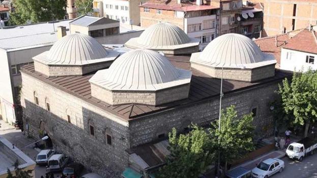 Amasya'nın tarihi hazinesi yeniden canlanıyor: 541 yıllık bedesten turizme kazandırılıyor!