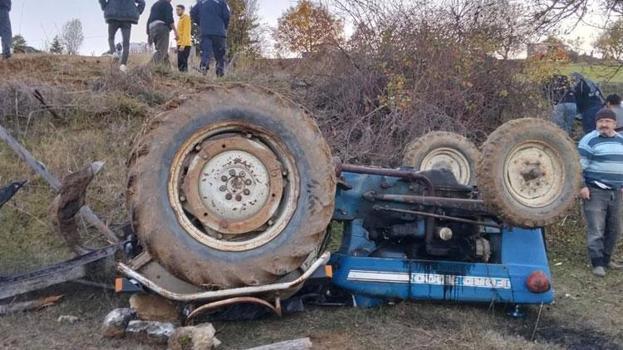 Kastamonu’da devrilen traktörün altında kalan sürücü yaralandı